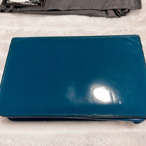 Authentic CHANEL Patent CC Logo Wallet On Chain WOC Blue/Teal - Picture 4 of 7